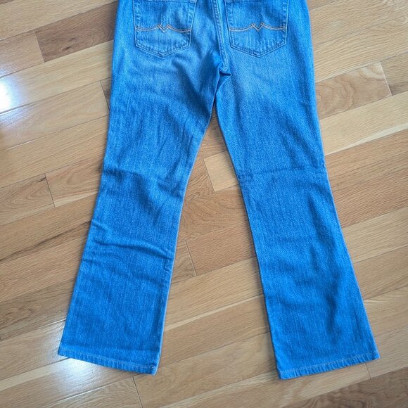 Lucky Brand Sweet N Low Size 4/27, 28" inseam, Excellent condition - Picture 11 of 11
